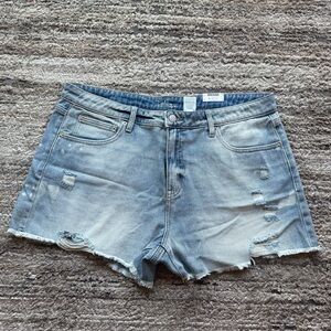 Women’s New Time and Tru Distressed Jean Shorts